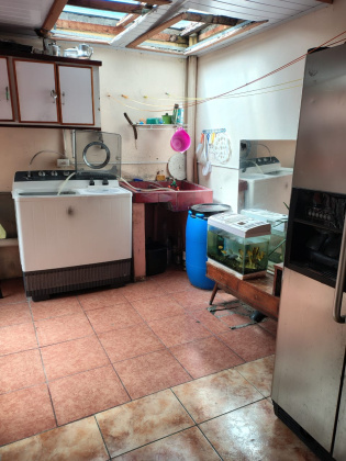 Calle Fallas, San Jose, 4 Bedrooms Bedrooms, 4 Rooms Rooms,2 BathroomsBathrooms,Casa,Venta,1666 Calle Fallas, San Jose, 4 Bedrooms Bedrooms, 4 Rooms Rooms,2 BathroomsBathrooms,Casa,Venta,1666